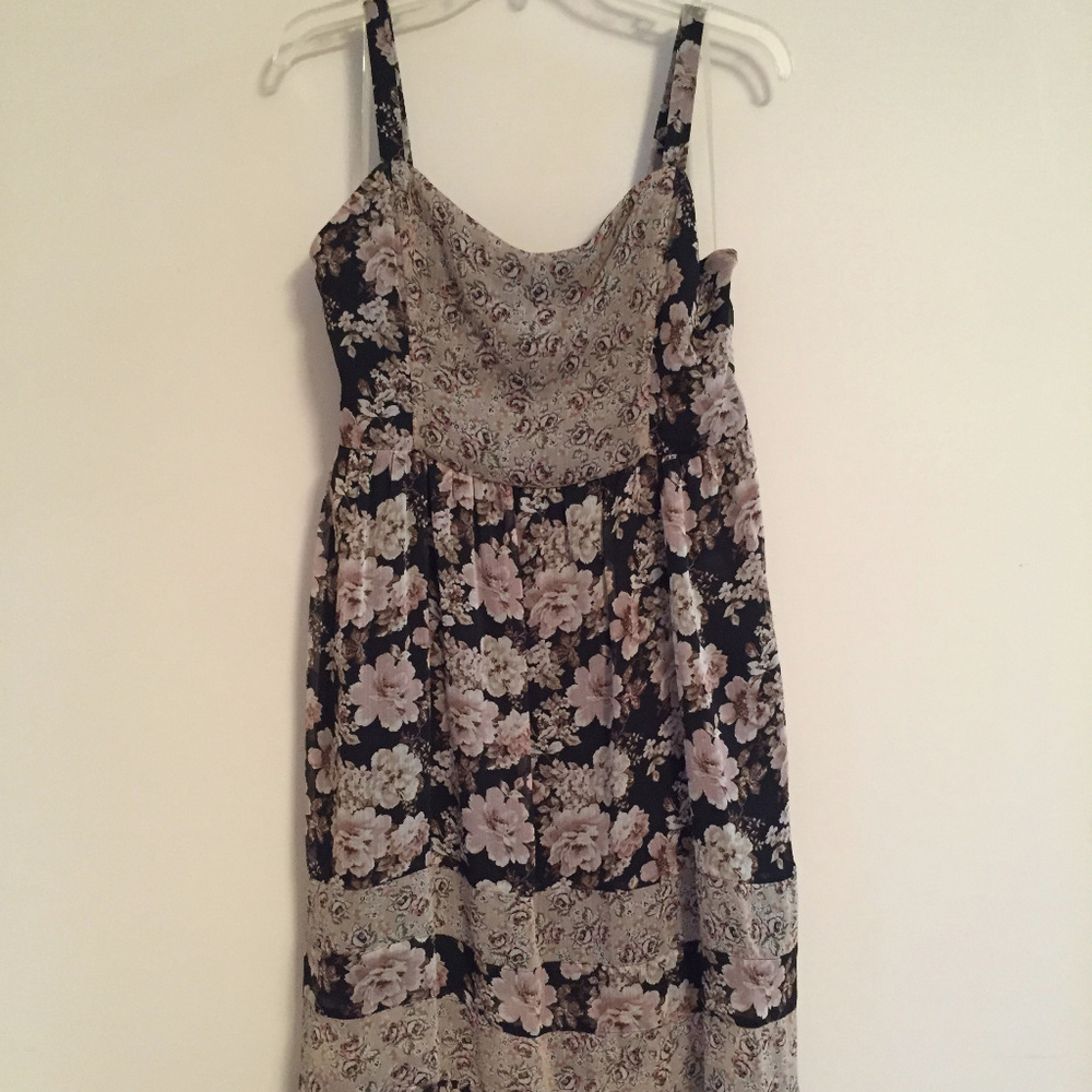 Mudd Black Floral High-Low Sundress in Women